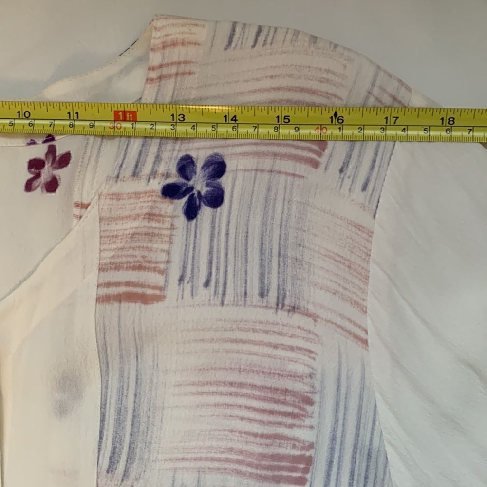 Meeks Rayon Blouse. Size M - Picture 4 of 9